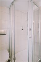 Hotel Montana - shower